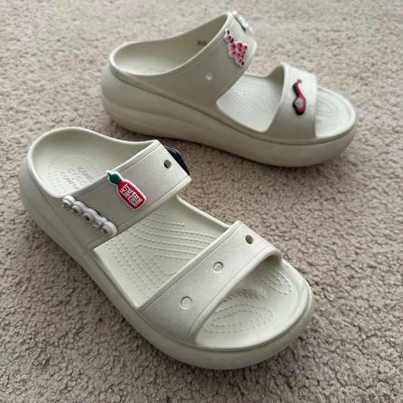 crocs crush sandal - Picture 2 of 3